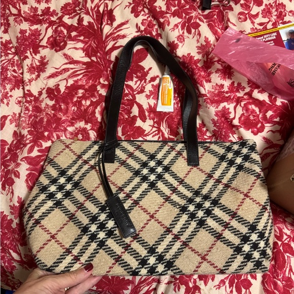 Authentic Burberry London Wool Bag - Picture 1 of 6